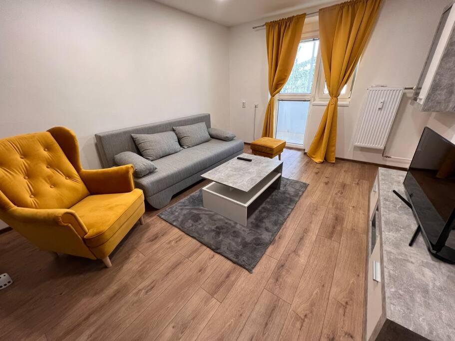 Novozrekonstrulovany Byt Podhaj Martin Bagian luar foto